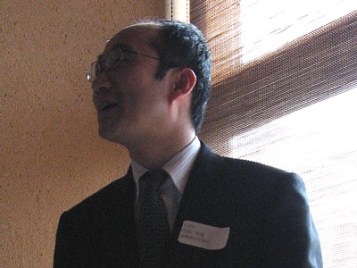 都合で出席できなかった岡田会長に代わって、内田副会長が挨拶