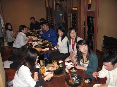 美味しい食べ物と美味しい飲み物、そして楽しい会話