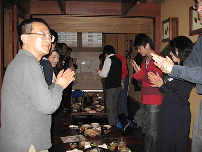 福岡支部の今後の発展を祈念して、一本締めでお開きに