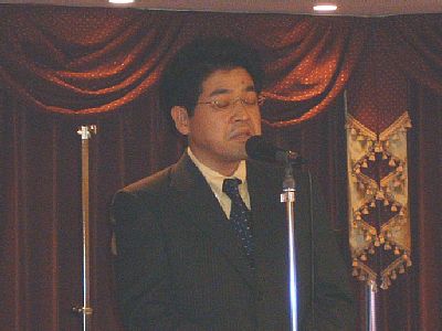 岡田同窓会会長の挨拶