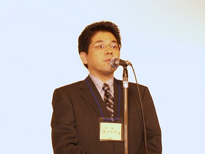 岡田同窓会長の挨拶