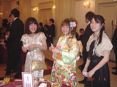 和服姿の同級生もいました。